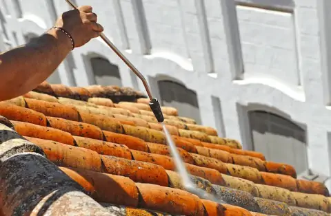 Nettoyage de toitures - Grabels